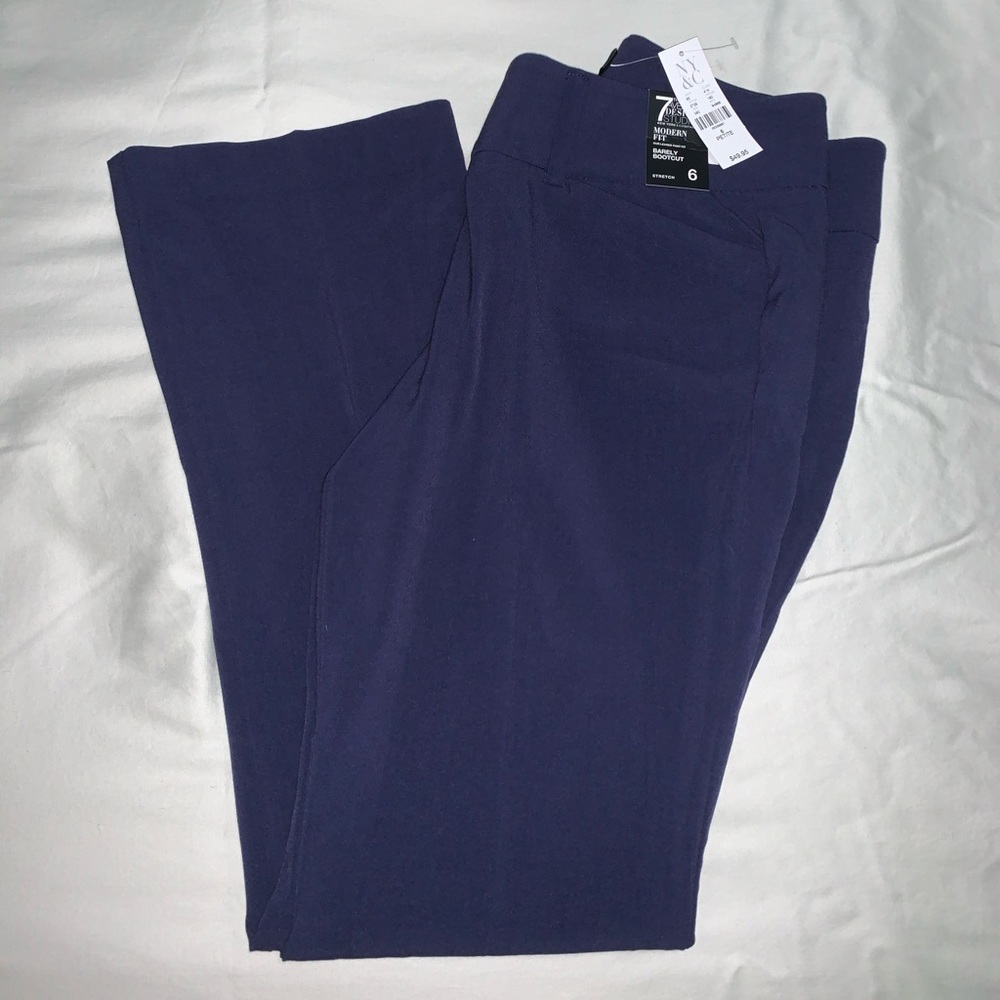 Petite Barely Bootcut Pant- Mid rise- Strech